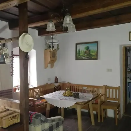 Traditionelles Bauernhaus Flieder Zalaszentgrot Exterior photo